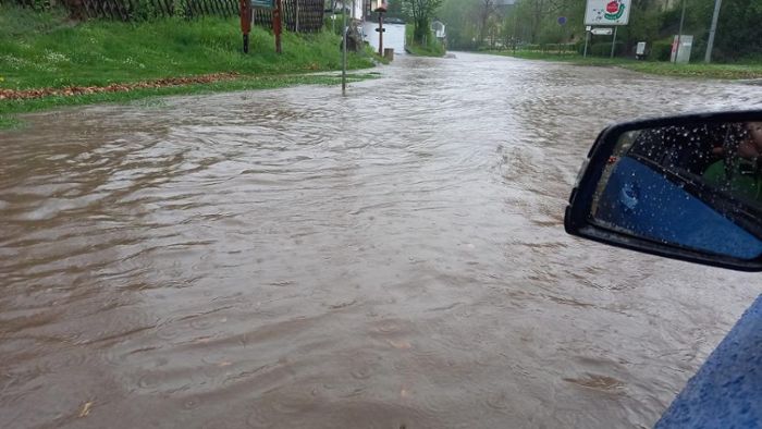 Schmalkalden und Region: Starkregen führt zu überfluteten Straßen