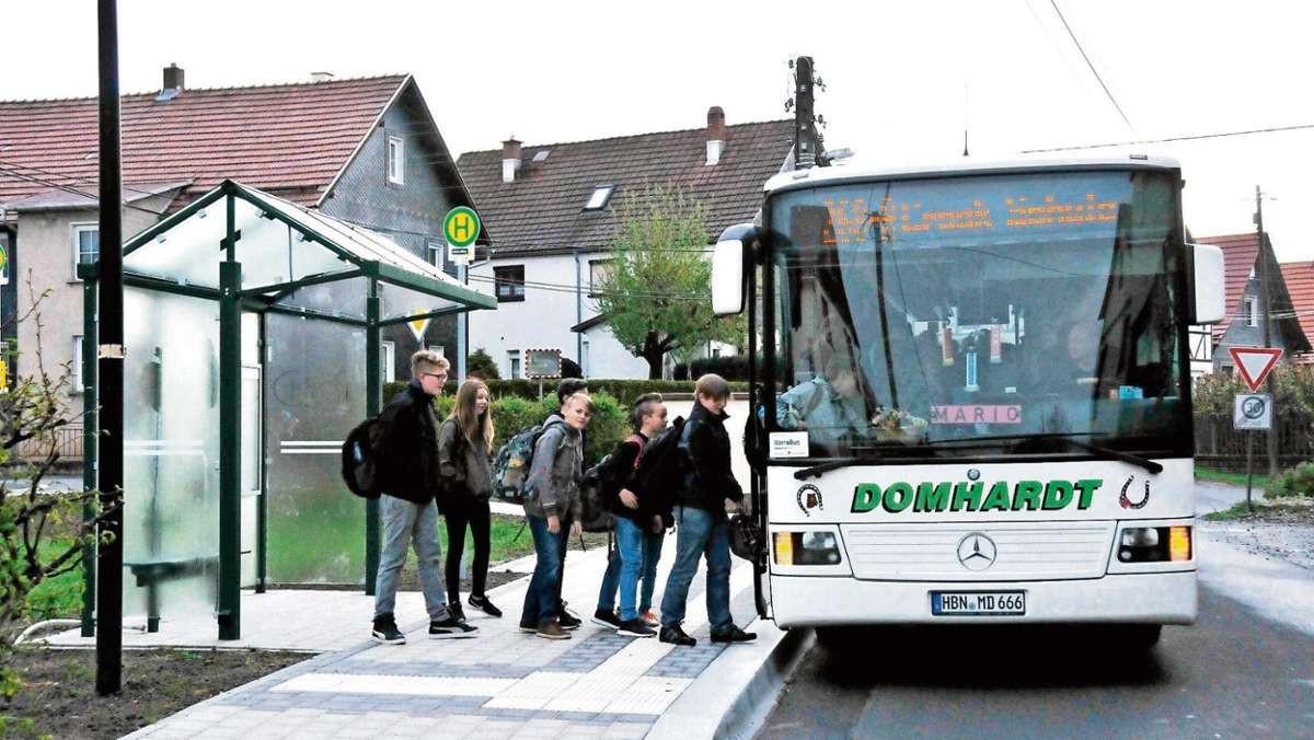 Hildburghausen: Neue Bushaltestellen in Sachsenbrunn und Eisfeld in Betrieb