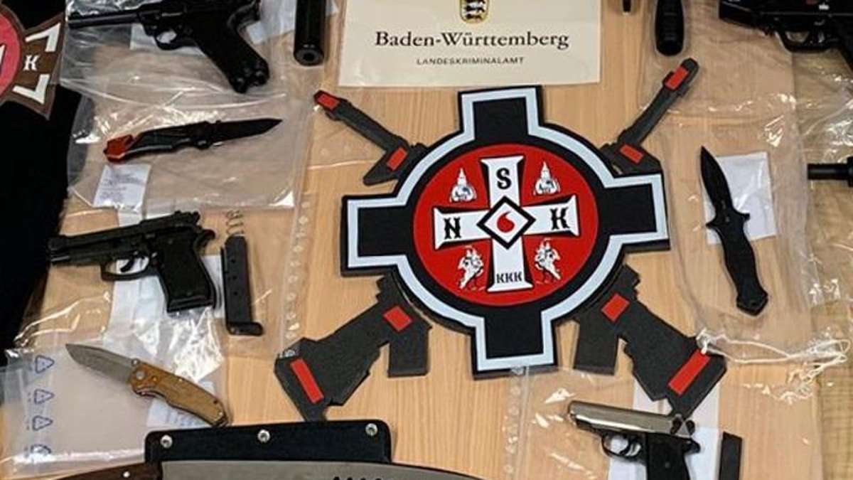Thüringen: Razzia: Riesiger Waffenfund bei mutmaßlichen Ku Klux Klan-Mitgliedern