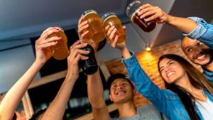 Genussmittel, Kulturgut, Droge: Warum Alkohol in der Gesellschaft so akzeptiert ist