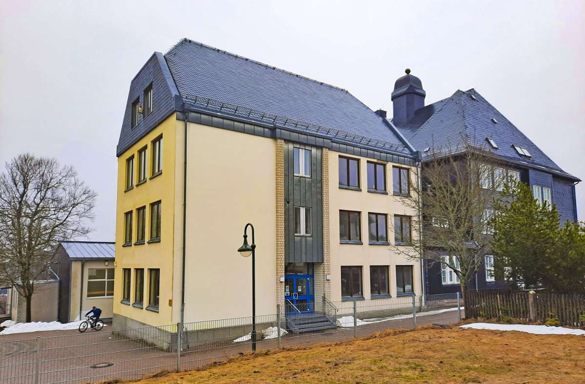 Um einen Grundschulstandort  in Schmiedefeld wird seit Monaten gestritten. Foto: Jennifer Brüsch