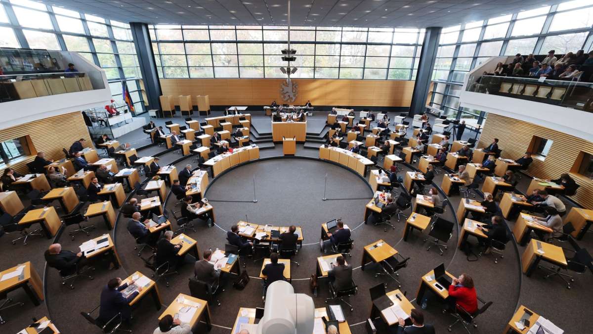 Wahlen: Umfrage in Thüringen: BSW legt zu, AfD verliert leicht
