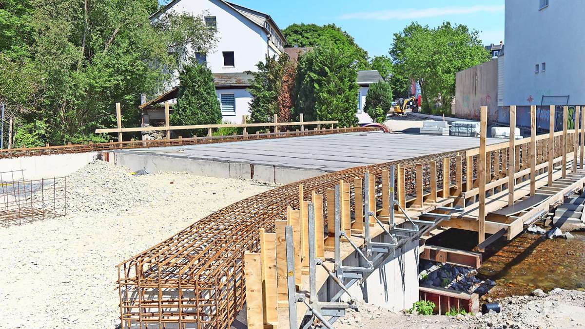 Brückenbau: Zufahrt  Fischerhütte soll im Juni fertig sein