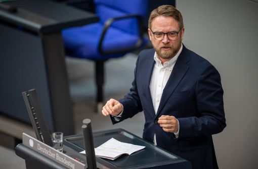 Jan Korthe (Linke) kritisierte am Freitag im Bundestag das Vorgehen der Ampel bei der Wahlrechtsreform. Foto: dpa/Michael Kappeler