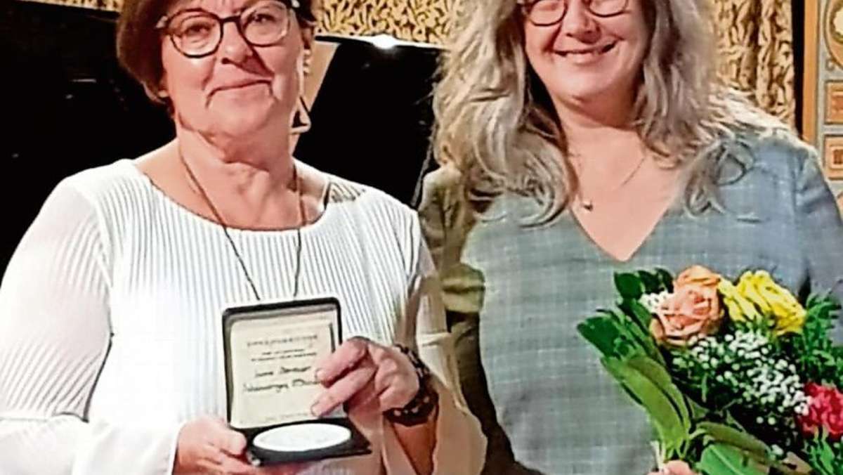 Hinternah: Bei Silvia Oberender blüht die Thüringer Rose