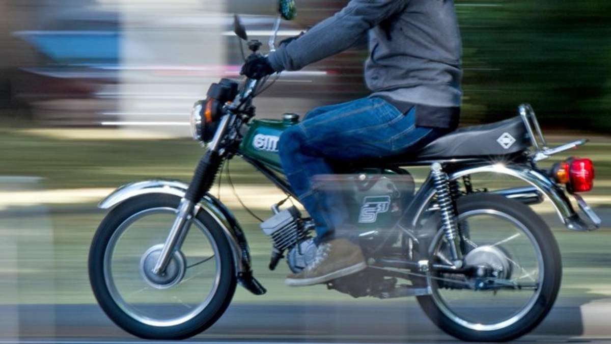 Suhl/ Zella-Mehlis: Nicht nur die Schubkarre am Moped war verdächtig