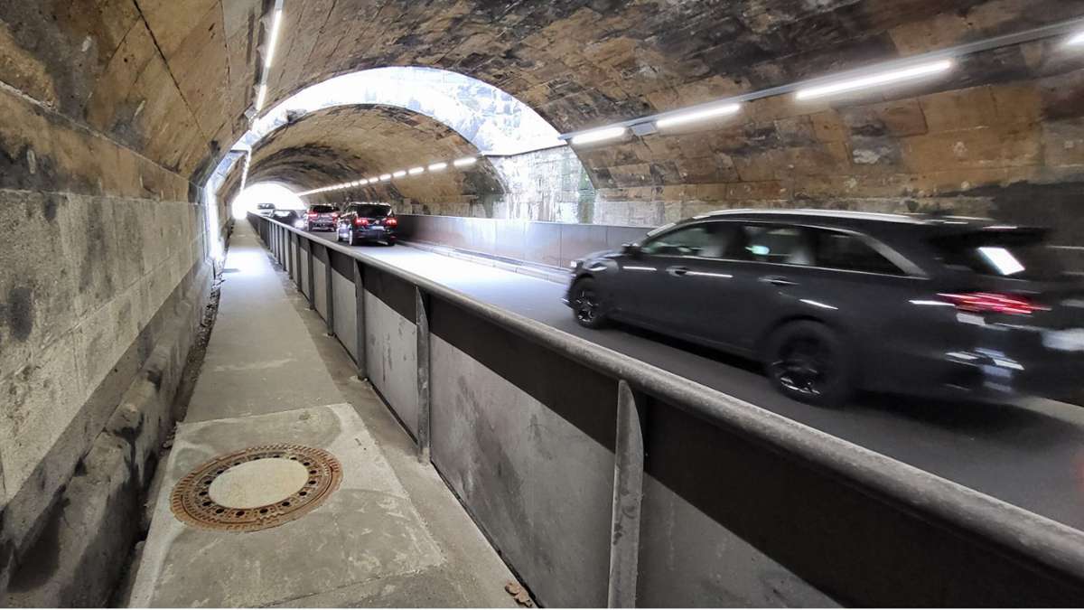 Tunnel Meiningen: Fußweg nun gefahrlos nutzbar