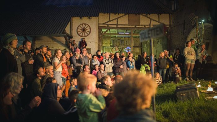 Festival startet Donnerstag: Paradiesvogelfest wieder live im Schlosshof