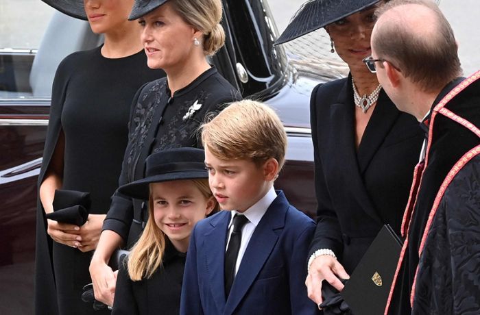 Prinzessin Charlotte und Prinz George: Die beiden großen Wales-Kinder nehmen Abschied von „Gan-Gan“
