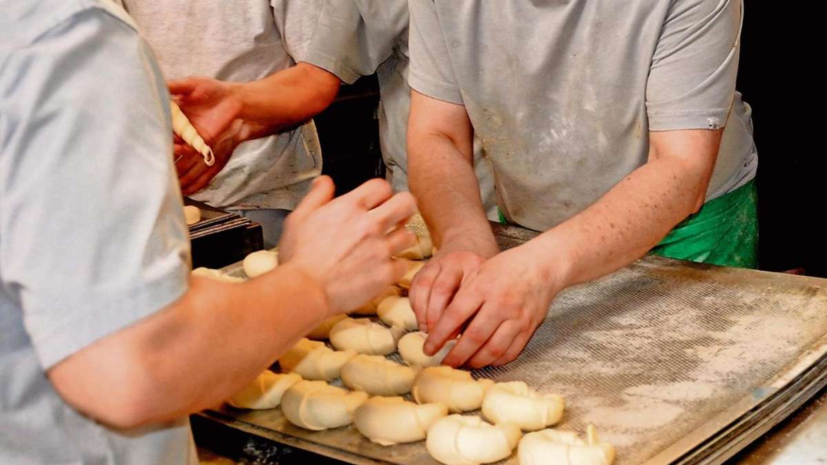 Schmalkalden: Kneten für wenig Knete: Miese Löhne in Bäckereien angeprangert