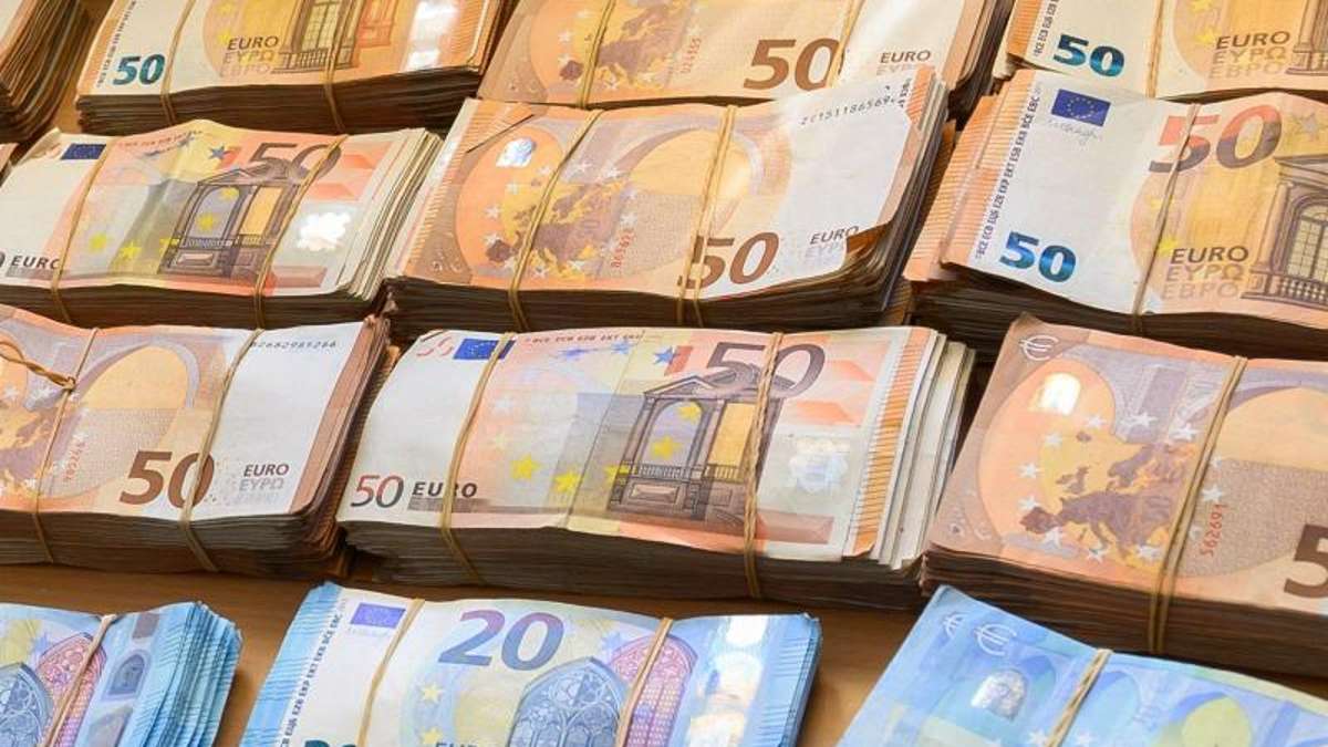 Wirtschaft: Schweizer Bank Julius Bär muss DDR-Vermögen zurückzahlen