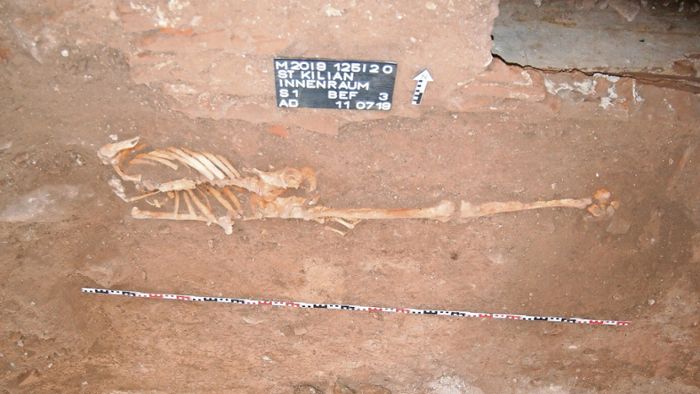 Rätsel um die Skelette aus St. Kilian
