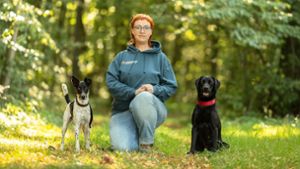 Training in Suhl: Eine Frau, die die Hundesprache versteht