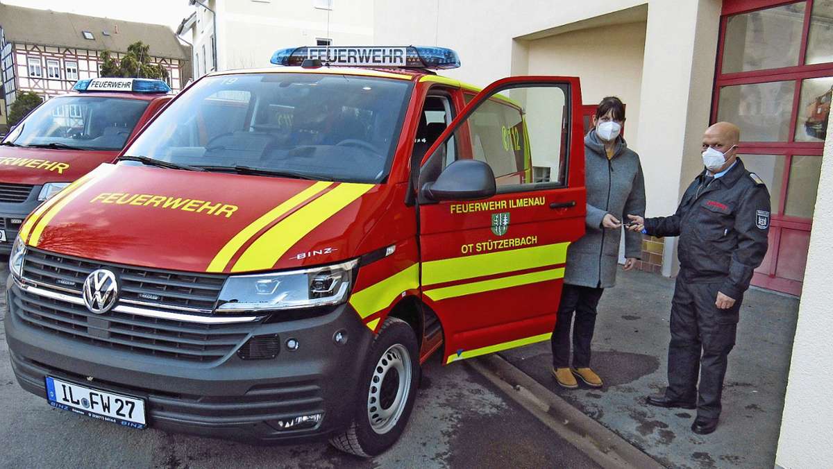 Neues Feuerwehrfahrzeug für Stützerbach: Überraschungspaket auf vier Rädern
