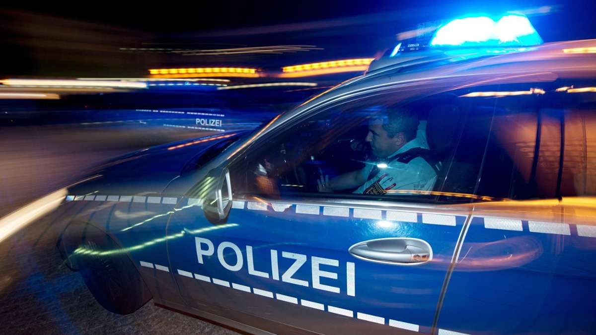 Thüringen: Verfolgungsjagd, sich rettender Beamter und Schüsse auf Reifen