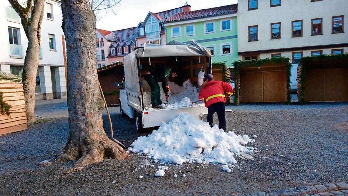 Meiningen: Echter Schnee aus Oberhof im Meininger Weihnachtswald
