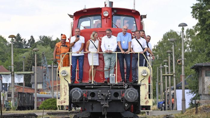Ministerinnenbesuch in Schleusingen: Der Zug ist noch nicht abgefahren