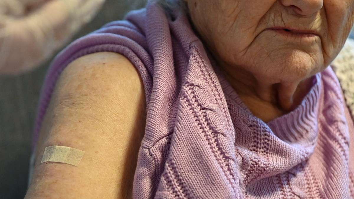 Corona-Pandemie: In die Pflegeheime  kehrt ein Stück Normalität zurück