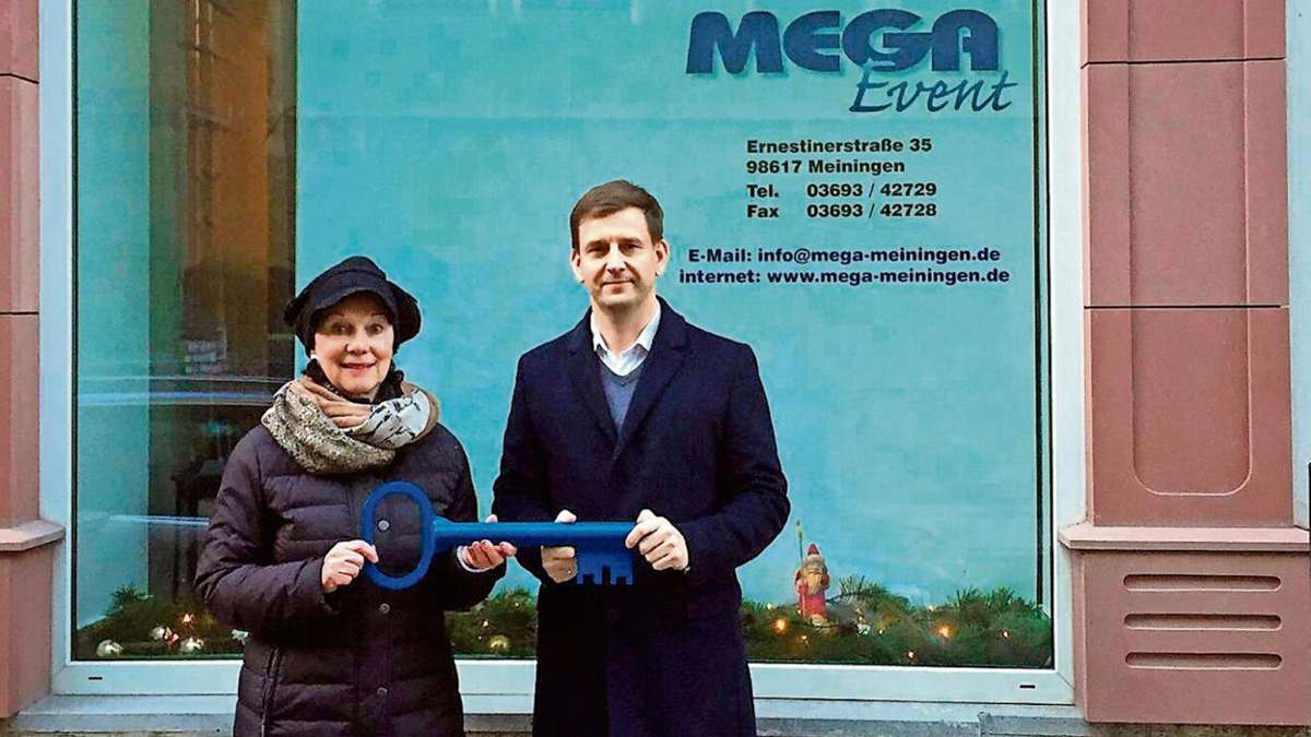 Meiningen/Bernshausen: Schlüsselübergabe im Mega-Büro
