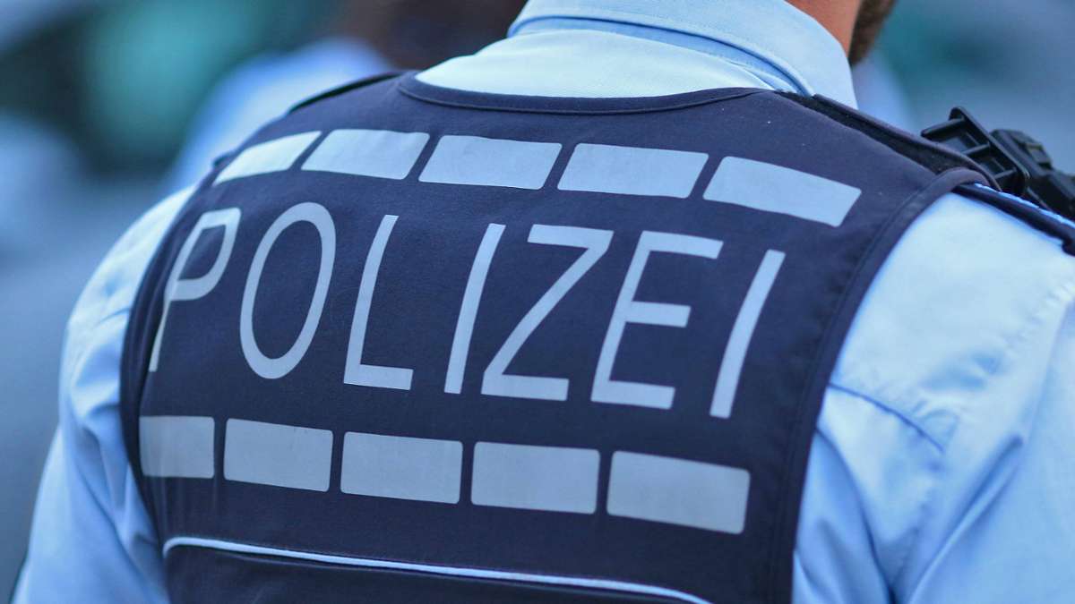 Thüringen: Straftäter will eingewickelt in Teppich Festnahme entgehen