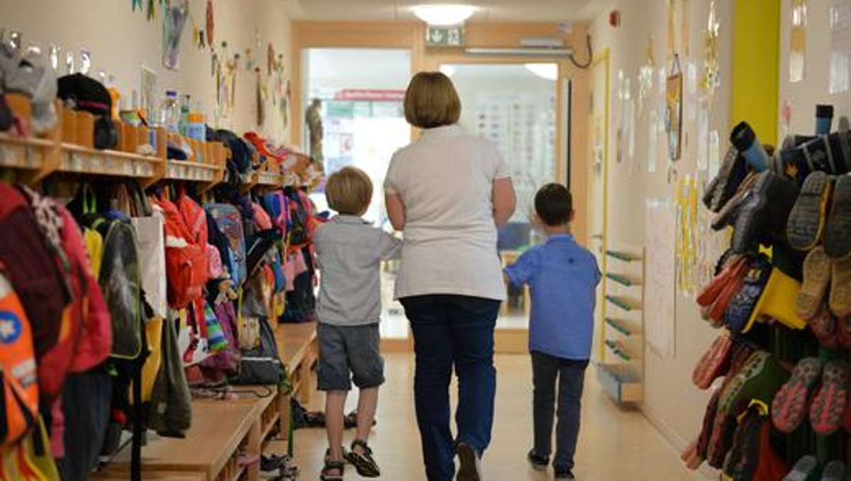 Thüringen: Studie: Mehr Personal für Kinderbetreuung