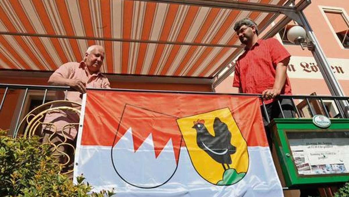 Hildburghausen: Die schwarze Henne zeigt Flagge