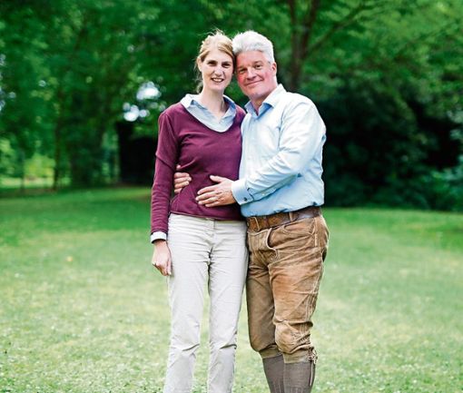 Prinzessin Stephanie und Dr. Jan Stahl haben im Sommer 2018 standesamtlich in Gotha geheiratet. Für Sommer 2019 war die kirchliche Trauung in Coburg geplant, die jetzt nicht stattfindet. Archiv: Rosenbusch Quelle: Unbekannt
