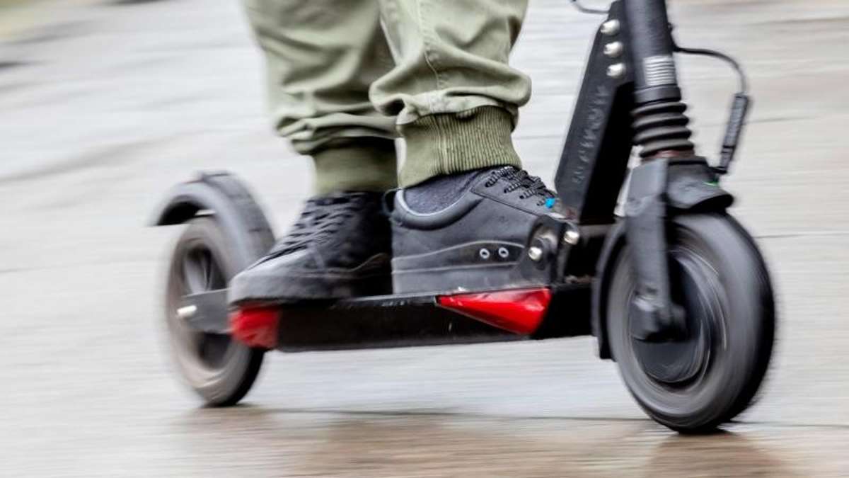Erfurt: Polizei sieht in betrunkenen E-Scooter-Fahrern zunehmend Problem