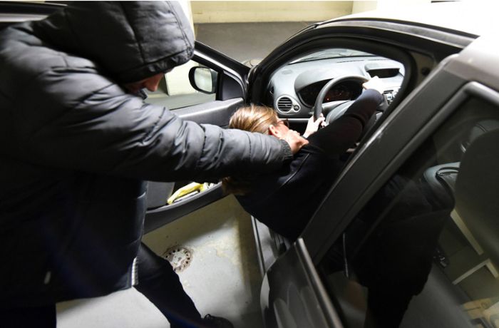Carjacking in Suhl: Verdächtiger nach  Raub gefasst