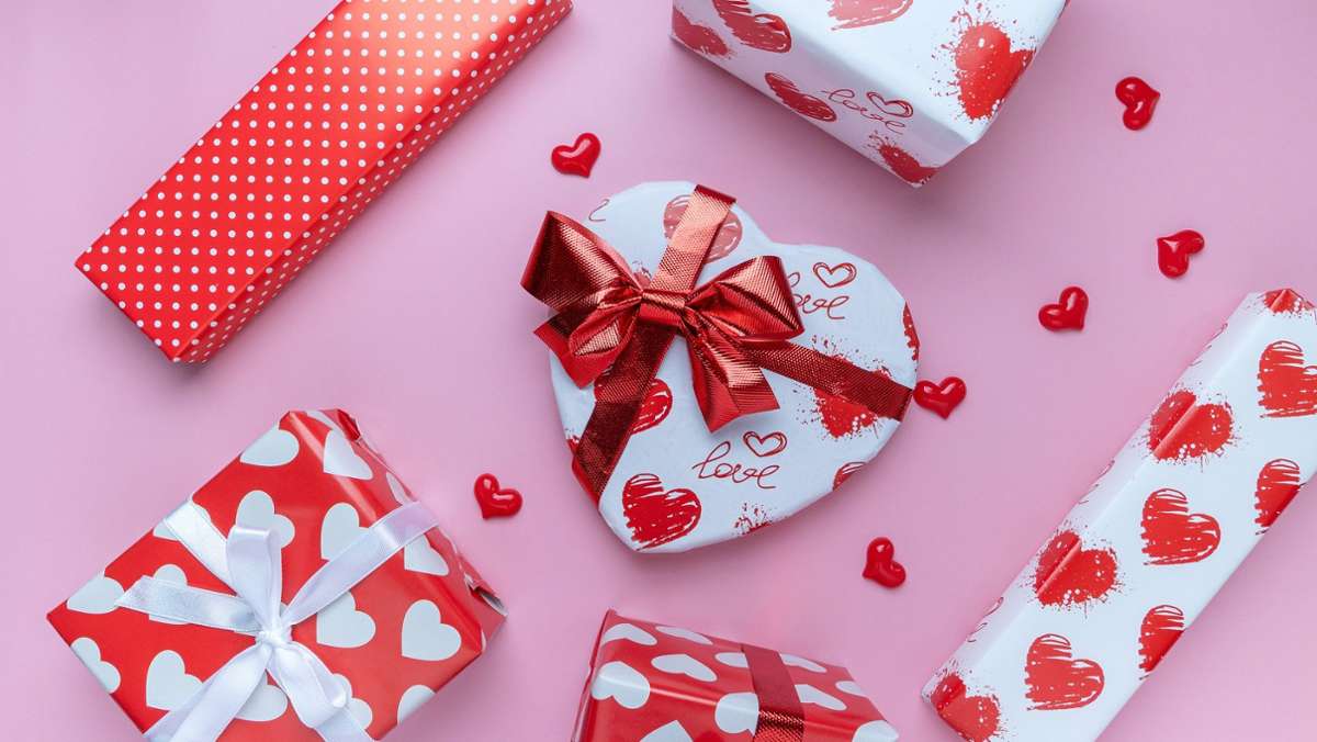 Mitten in der Innenstadt: Schock nach Einkauf des Valentinstagsgeschenks