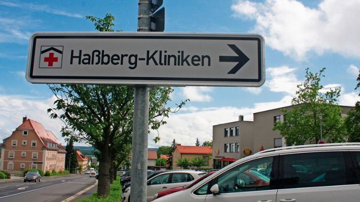 Huml besucht Haßberg-Klinik