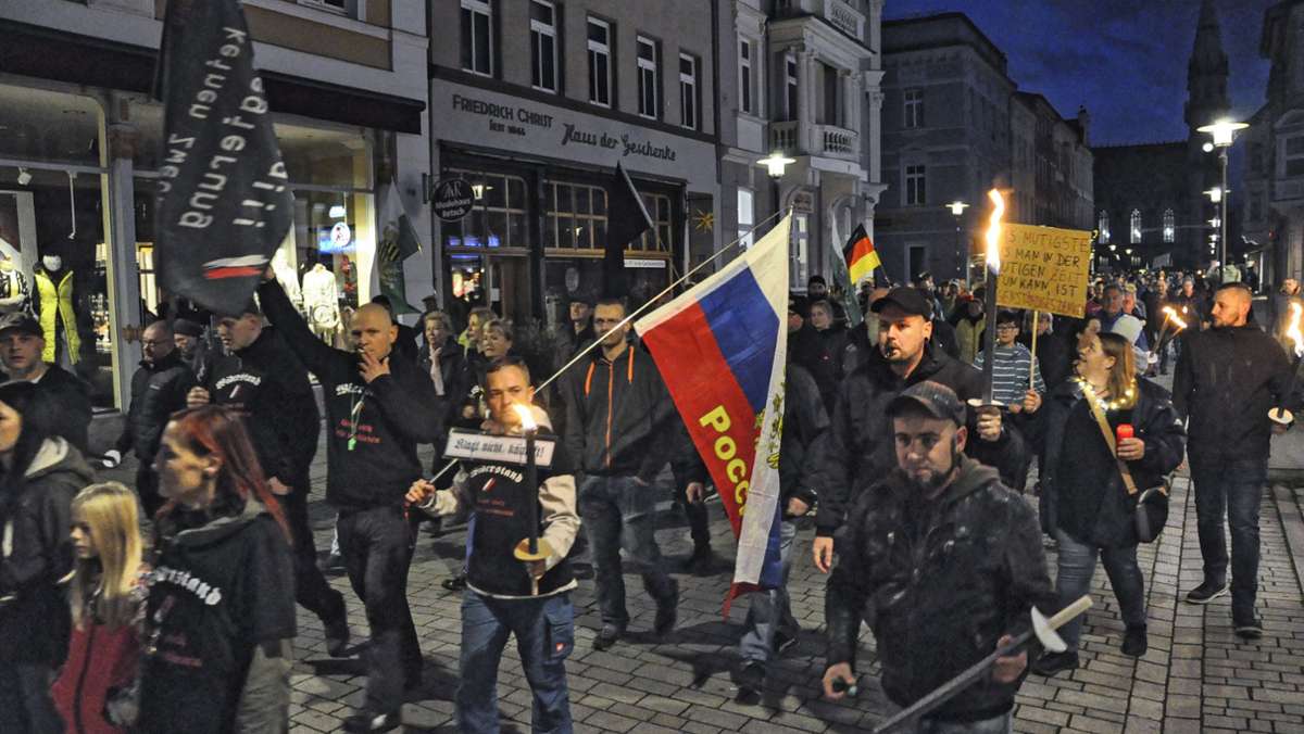 „Spaziergang“ in Meiningen: Polizei nimmt Personalien auf