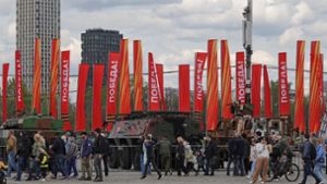 Russischer Angriffskrieg: Parade ohne Sieg - Putin rüstet sich für langen Krieg