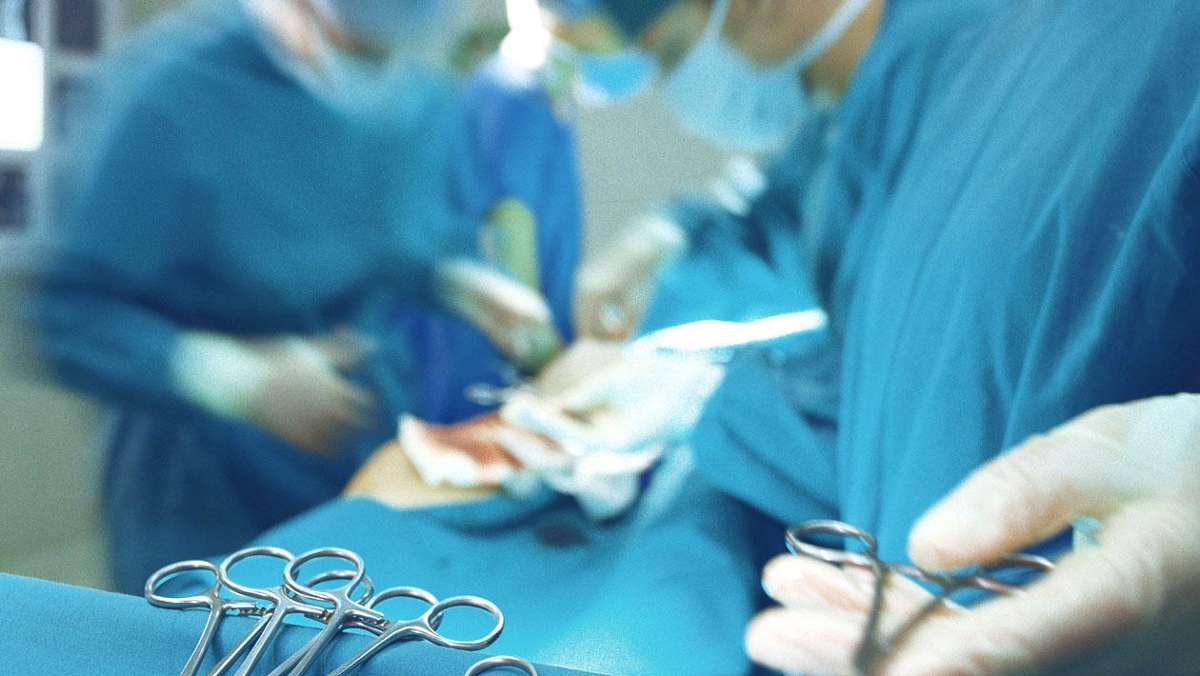 Wirtschaft: Thüringer Kliniken Spitze beim Einsetzen von Knie-Prothesen