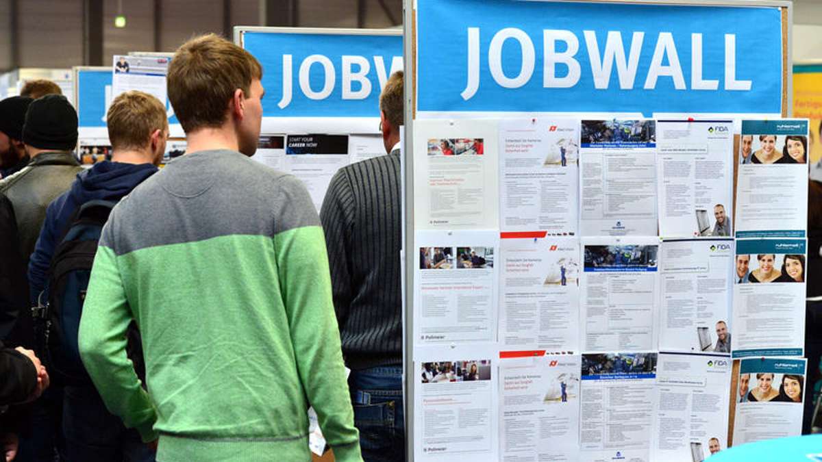Wirtschaft: Arbeitslosenzahl in Südthüringen fällt unter 10.000
