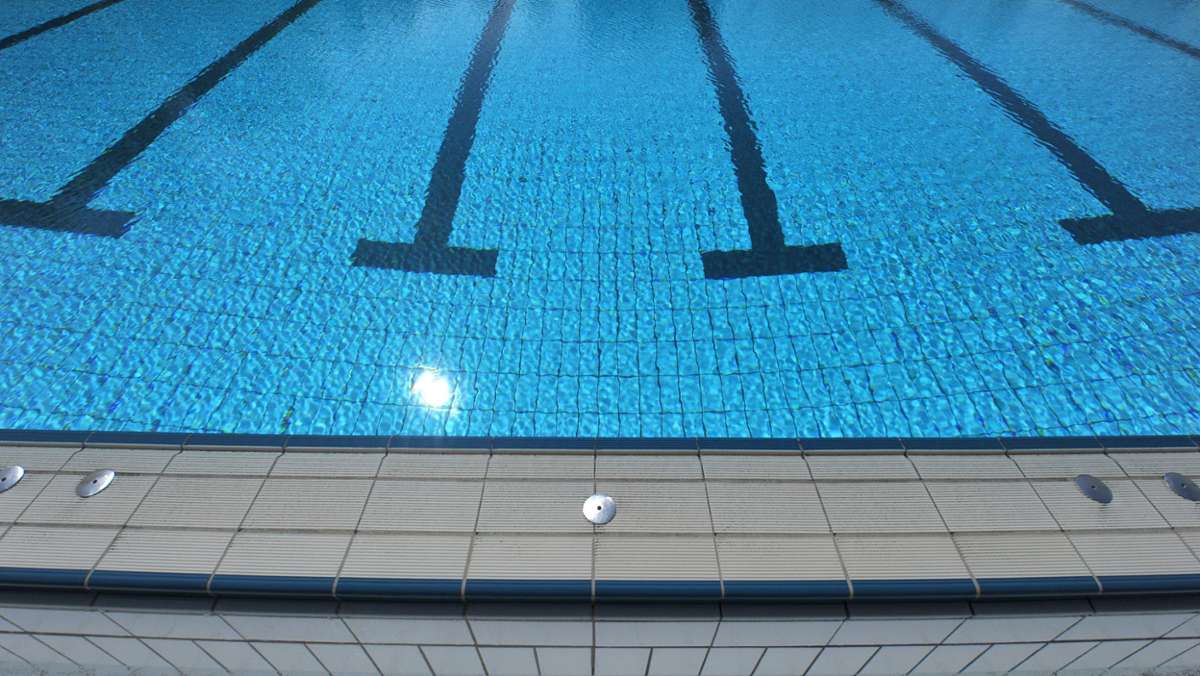 Suhl/ Zella-Mehlis: Tote Frau treibt im Becken des Ottilienbads: Polizei ermittelt