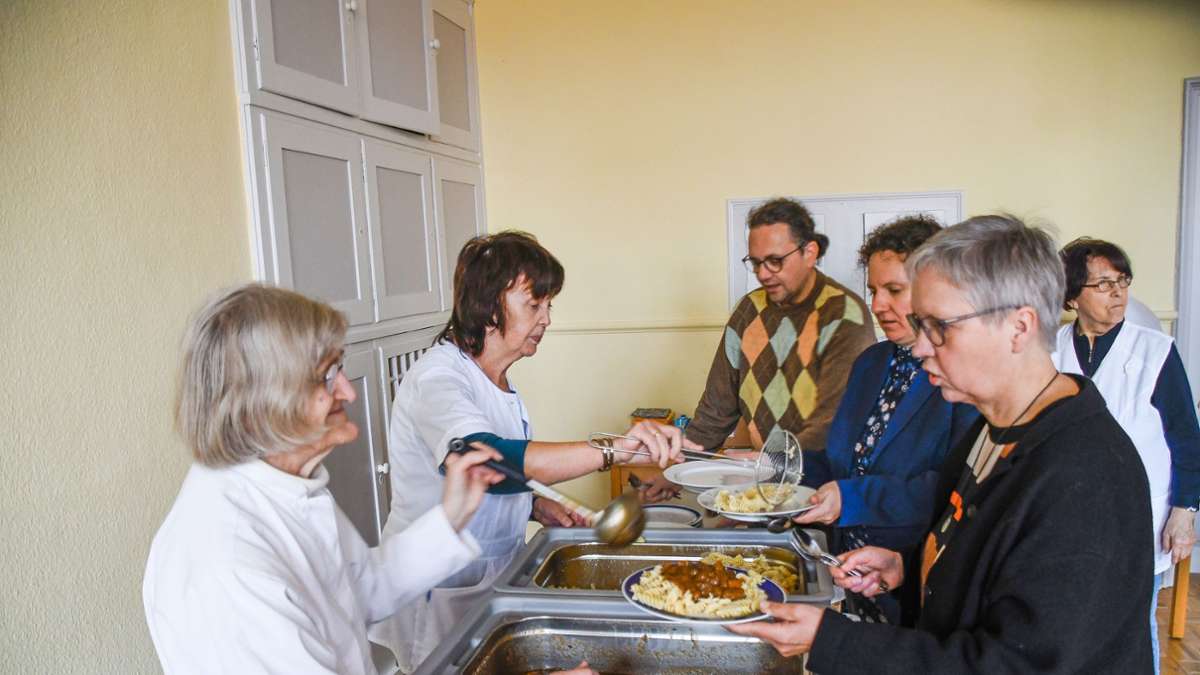 Aktion Gastfreundschaft: Für bedürftige Menschen  Gemeinschaft und warmes Essen
