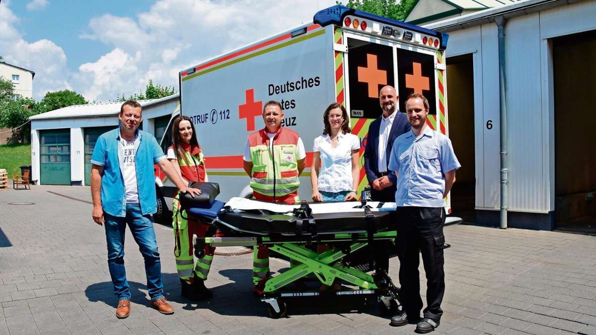 Meiningen: Neuer Rettungswagen speziell für dicke Patienten